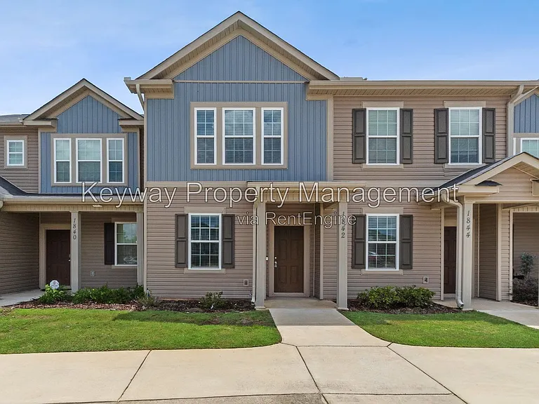 1842 Butternut Dr — Photo 1
