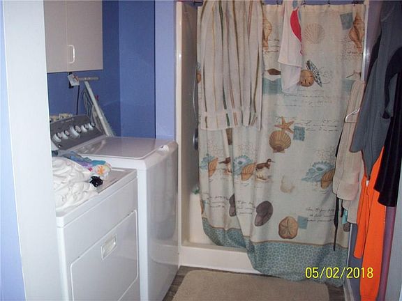 5th image of 6095 Wright St