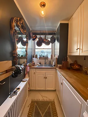 Rented by Oxford Property Group | media 44