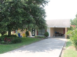 2484 5th St, Ville Platte, LA 70586