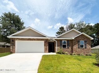 10 Vermont Dr, Petal, MS 39465