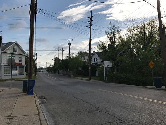 5th image of 3046 McHenry Ave