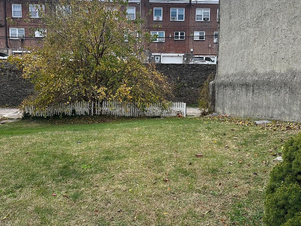 2nd image of 5728 Kemble Ave