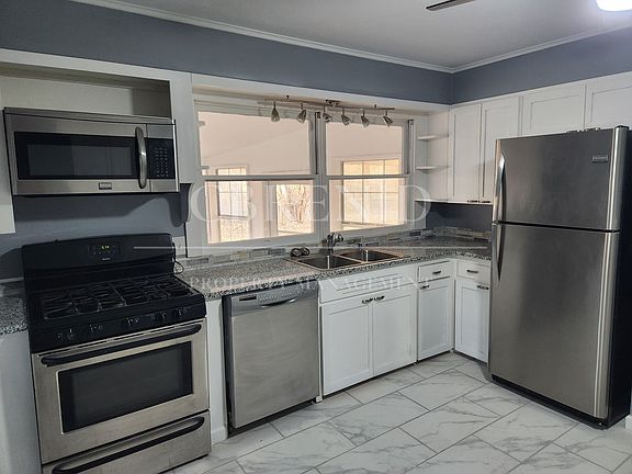 5th image of 1559 N Jefferson Pl