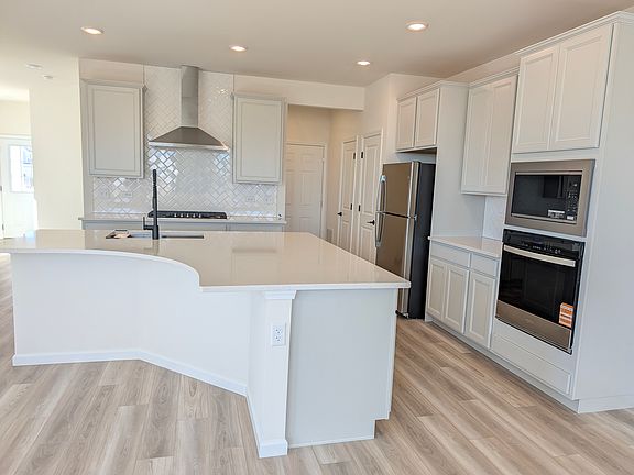 5th image of 692 Switchgrass Way
