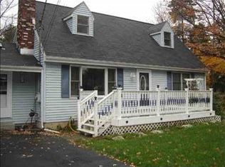 31 Old Troy Rd, East Greenbush, NY 12061