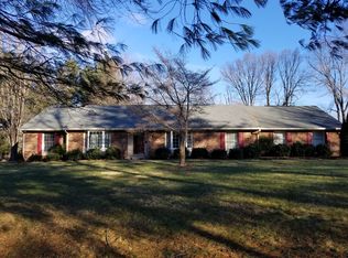 16827 Hamilton Station Rd, Hamilton, VA 20158