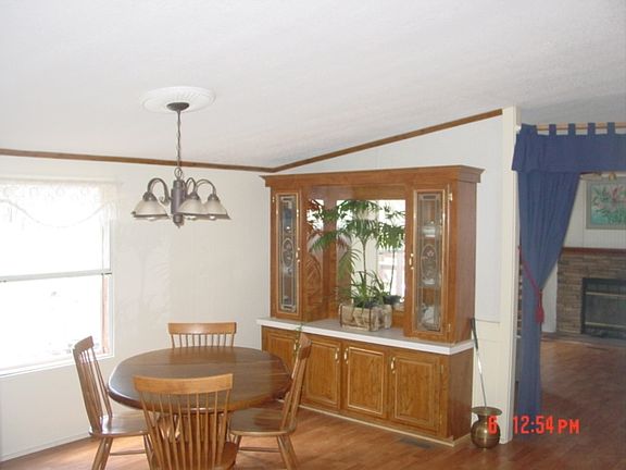 5th image of 367 Hollow Dr