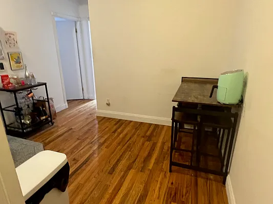 Rented by J PRESTON AND ASSOCIATES INC | media 12