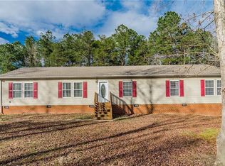 6410 Crump Acres Trl, Providence Forge, VA 23140