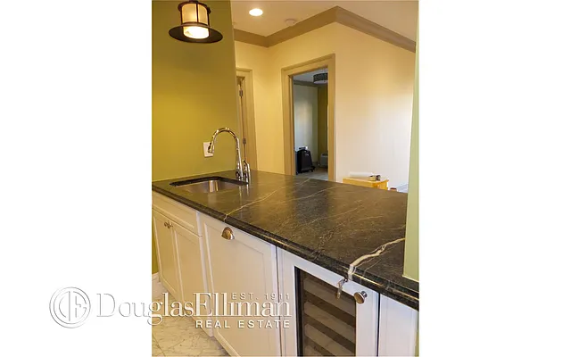 Rented by Douglas Elliman | media 20