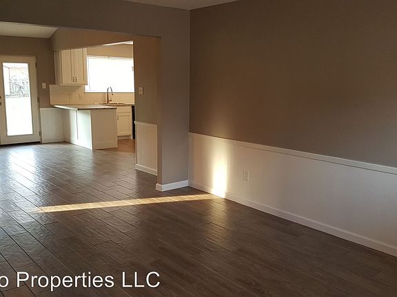 4th image of 2914 Lynnwood Dr