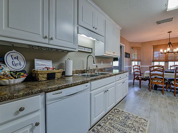 4th image of 11669 River Point Ln