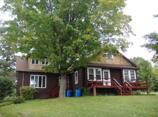 645 E Hunter St, Iron River, MI 49935