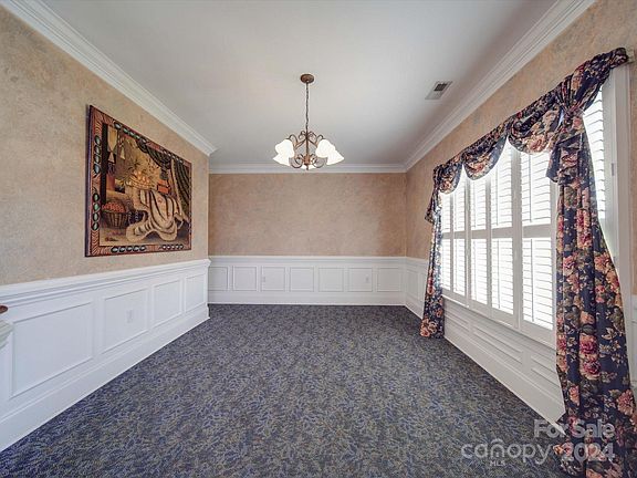 4th image of 1562 Elkhart Cir