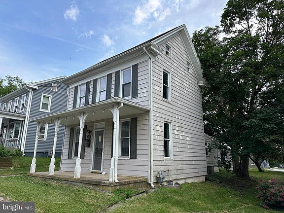 3rd image of 266 W Main St