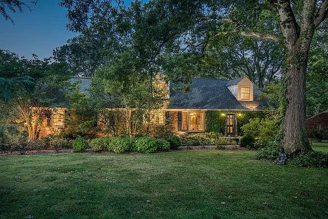1st image of 709 Vosswood Dr