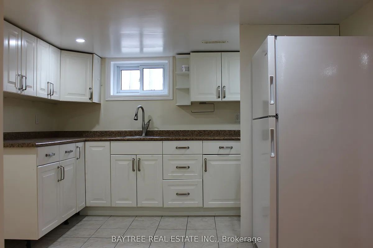 Building Photo - 226 Beechy Dr #LOWER