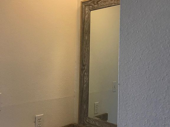 5th image of 7648 Comstock Ave APT B
