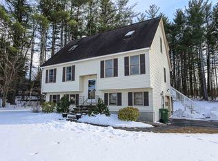 8 Walton Cir, Londonderry, NH 03053