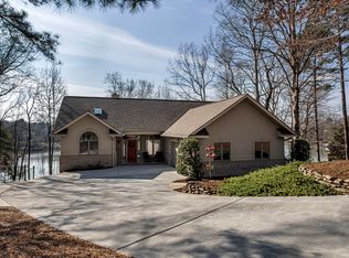 211 Amega Trce, Loudon, TN 37774