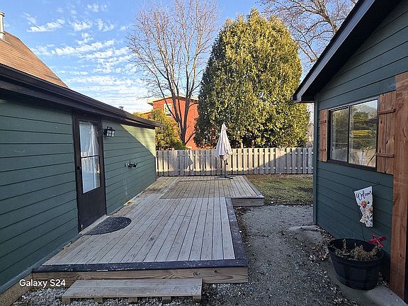 5th image of 26155 W Forest Ave