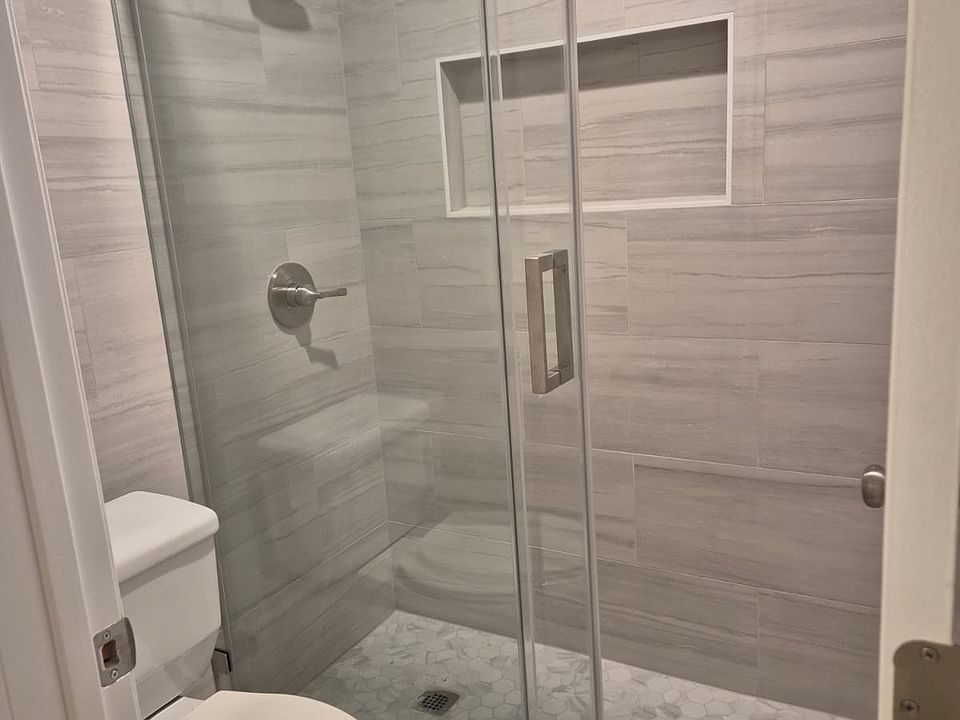 1st image of 1208 Tina Ln