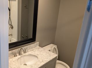 110 E Edgefield Dr, Summerville, SC 29483
