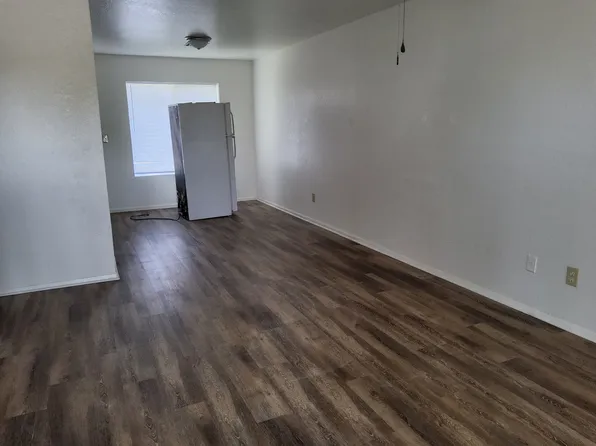 3706 M St APT 1, Bakersfield, CA 93301