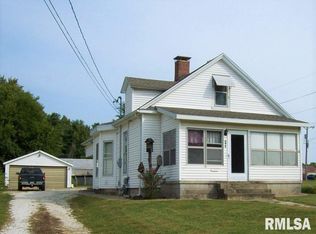 996 E College Ave, Jacksonville, IL 62650