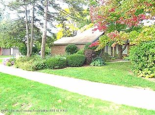 1328 Chartwell Carriage Way N, East Lansing, MI 48823