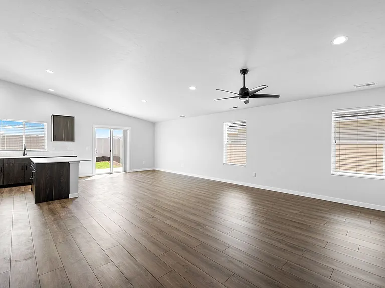5456 S Memory Pl — Photo 5
