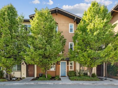 2560 Saffron Way, Mountain View, CA, 94043