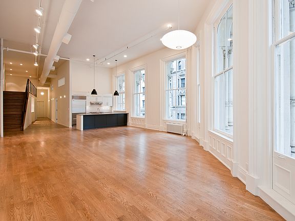 4th image of 901 Broadway #3