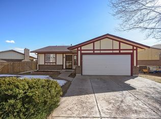 2109 S Coors Cir, Lakewood, CO 80228