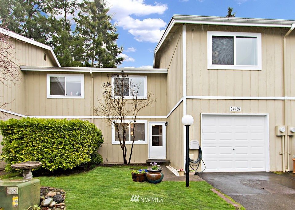 Conveniently located townhome for easy commutes and recreational opportunities .