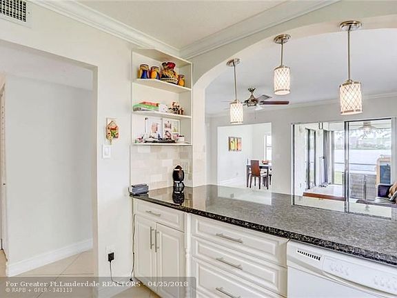 5th image of 2111 Congressional Way #2111