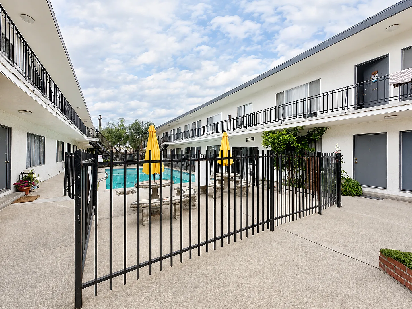 Saticoy — Photo 4