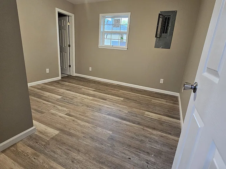 812 Grandview St — Photo 4