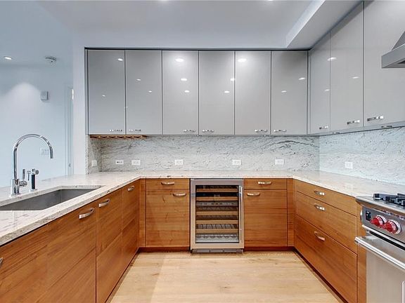 4th image of 200 Congress Ave Unit 16A