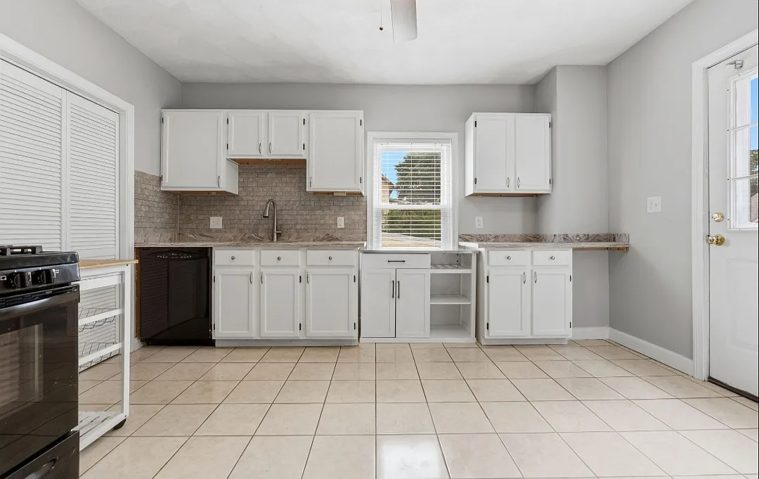 1 bed, 1200 sqft, $2,500 — Photo 3