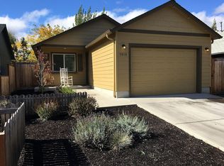 3010 Hummingbird Ln, Eugene, OR 97405