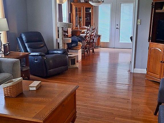 3rd image of 108 Berryman Rd