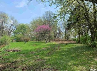 2774 Central Point Rd, Cantrall, IL 62625