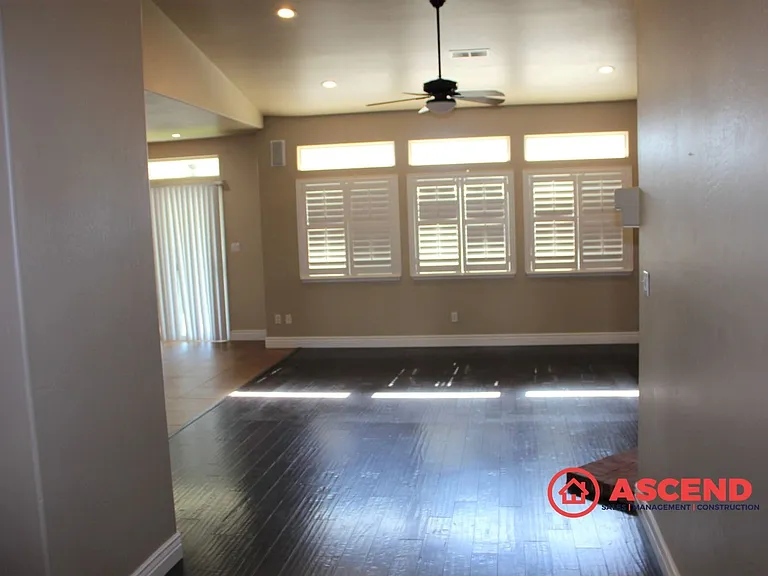309 Barkine Ct — Photo 6