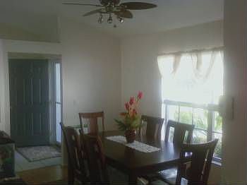 4th image of 934 Park Valley Cir