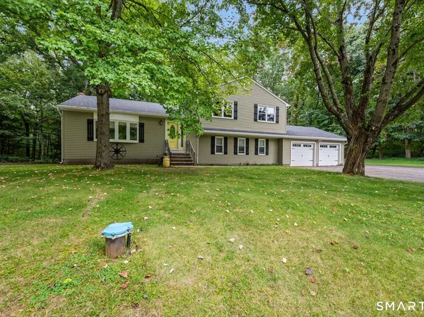 10 Wagon Wheel Drive, Prospect, CT 06712