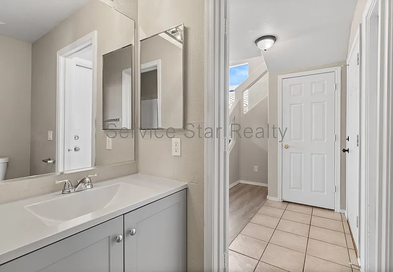 12106 N 130th Dr — Photo 13