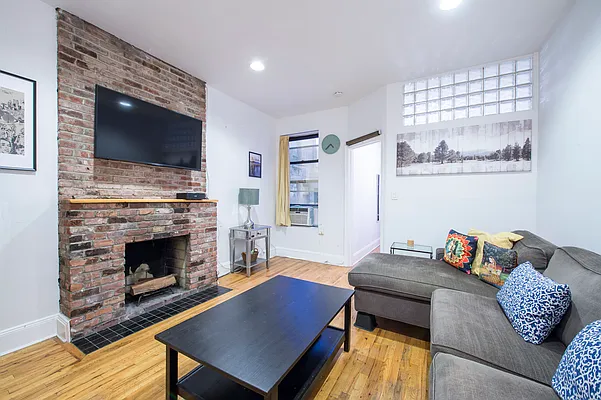 Sold by Compass | media 23