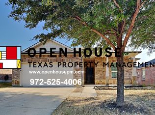 420 Magma Dr, Fort Worth, TX 76131